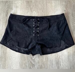 L-041-Olivaceous Black Faux Suede Lace up Shorts size small